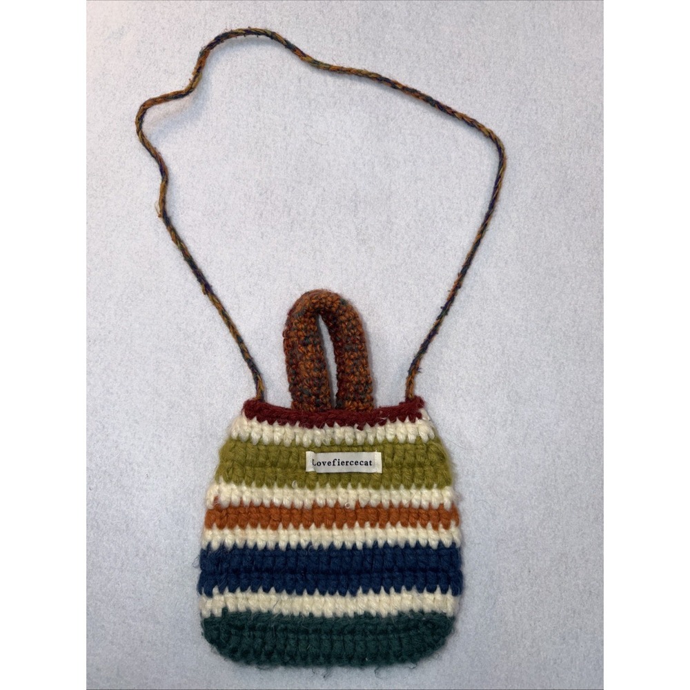 LOVEFIERCECAT KNIT/CROCHET CROSSBODY w HANDLES